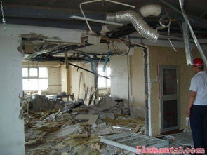 圖 二手房裝修拆除衛生間打瓷磚 打墻 拆除地板 拆除家 蘇州工裝裝修